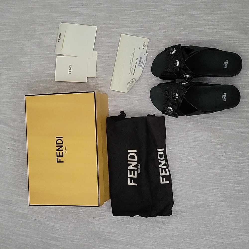 Fendi slippers